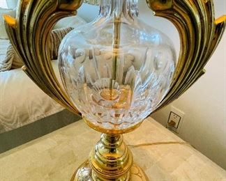 31_____ $150 
Waterford lamp not signed with crystal finial 32T - 22W shade&nbsp;