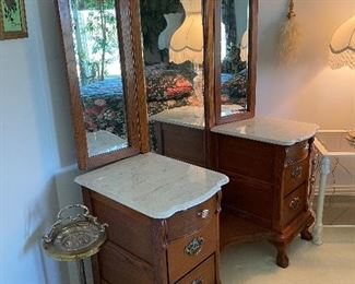 41_____ $495 
Vanity Tryptich 28x49x21' resin 86T mirror