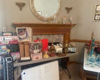 Huge selection of decor and mirrors 