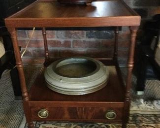 Pair of End Tables w/Bottom Drawer & Brass Hardware