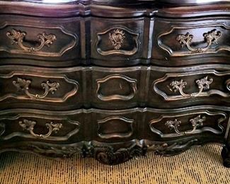 Vintage Dresser w/ 3 Drawers 