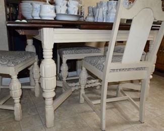 2 Kitchen Table and 4 chairs