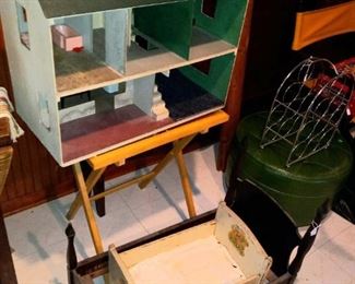 Doll house, doll beds