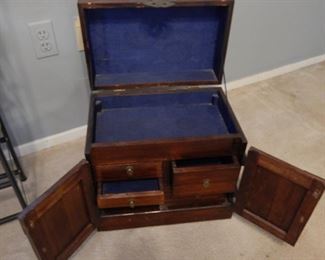 Chinese jewelry cabinet