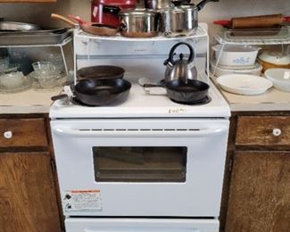Frigidaire Stove