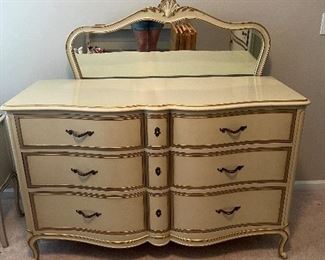 Dresser with mirror 