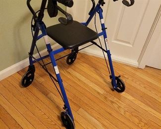 Lightweight rolling walker w/fabric carrying basket