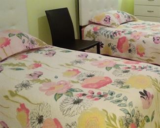 2 Twin beds w/mattresses, low profile foundations & frames; white headboards