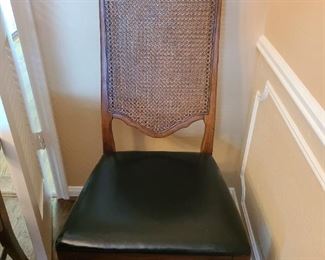 4 chairs to dining table