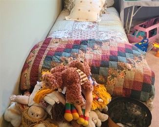 Twin bed
Vintage stuffed animals
