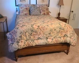 Full size vintage bed