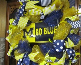 ... here's some Blue & Maize for you ... keep scrolling 