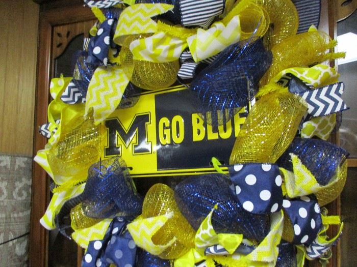 ... here's some Blue & Maize for you ... keep scrolling 