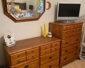 American Colonial Dresser & Chest