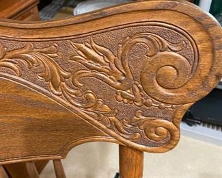Oak Table with 6 chairs 