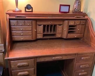 American Lifestyles, Roll Top Office Desk