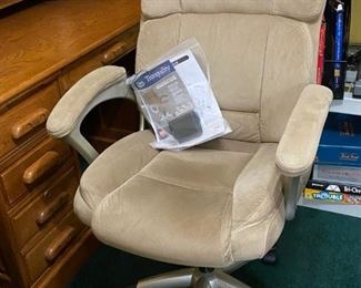 Tranquility Executive Chair by Serta