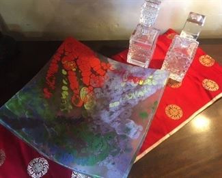 Art glass bowl 2007 & lead crystal decanters