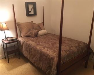 Antique 4-poster bed & vintage mahogany night stand
