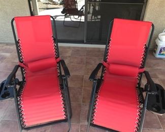 Very comfortable loungers!