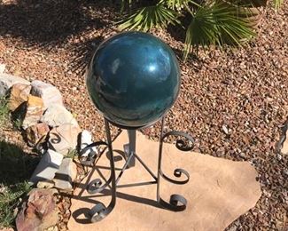 Garden globe