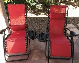Reclining Lounge chairs with cup holders. In excellent condition