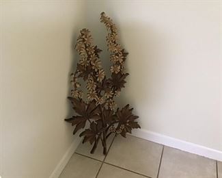 Decorative wall item