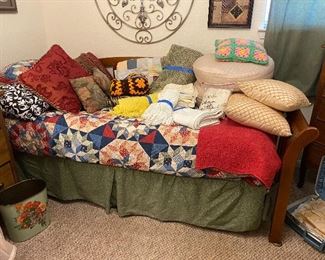 Trundle bed, Afghans & Linens 