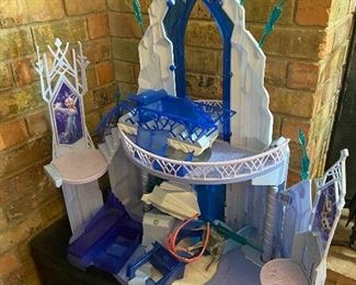 Frozen castle 