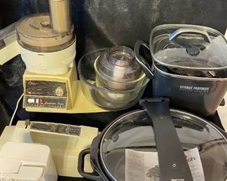 Small Kitchen Appliance Some New, Some Old Bundle