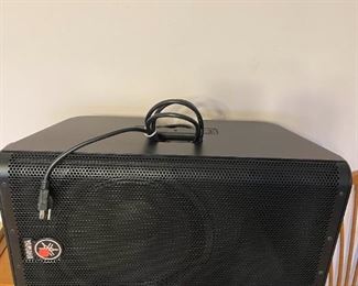 Yamaha DXR12mkll Powered Loudspeaker
