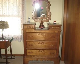 ANTIQUE DRESSER WITH MIRROR