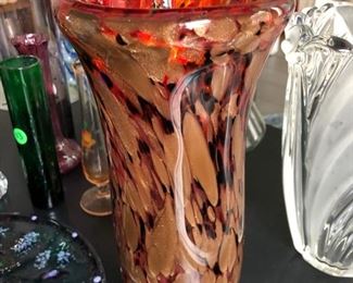 Red and gold vase