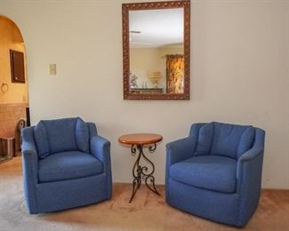 Pair of swivel rockers