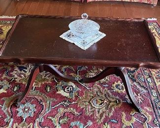 https://agesagoestatesales.square.site/product/lb5010-antique-duncan-phyfe-coffee-table-estate-sale-pickup/15?cp=true&sa=true&sbp=false&q=false	LB5010 Antique Duncan Phyfe Coffee Table - Estate Sale Pickup		BIN	125

