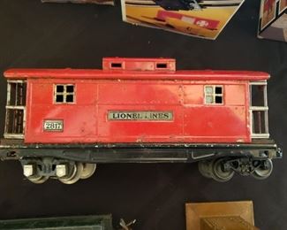 Lionel No. 2817 Caboose - Pre-War