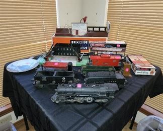 Lionel Pre-War "O" Gauge train set - Locomotive and coal tender have sold; the rest is still available