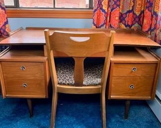 Mainline by Hooker Mid Century Walnut Double Pedestal Floating Top Desk
