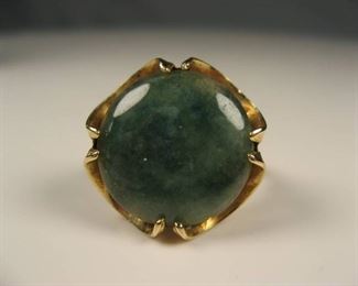 Vintage 14kt Jade Ring