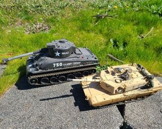 Model AC Remote Control Tanks