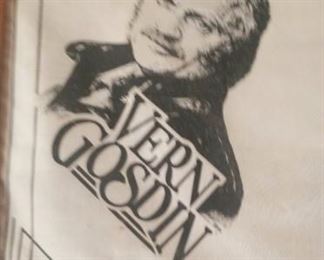 Country snger Vern Gosdin, signed
