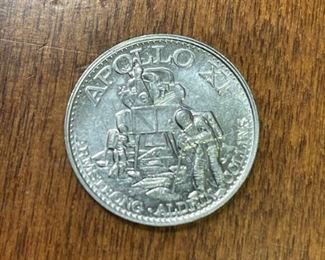 Vintage Commemorative Aluminum Coin NASA Apollo 11 Armstrong Aldrin Collins Man in Space Token