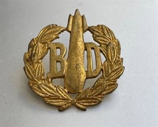 WWII RAF Bomb Disposal Cap Badge Royal Air Force Gold Tone
