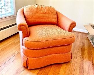 Henredon club chairs 