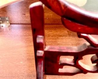 Stand for Chinese cat 