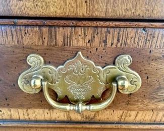 Asian motif pulls on Henredon server