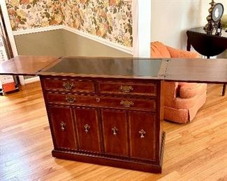 Top open for parties and serving