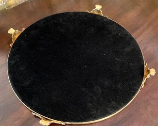 Revers of mirrored plateau