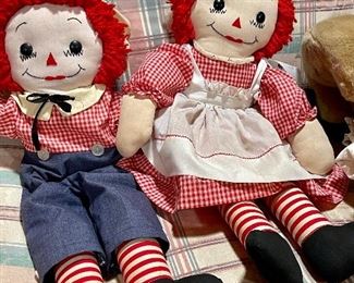 Raggedy Andy and Ann