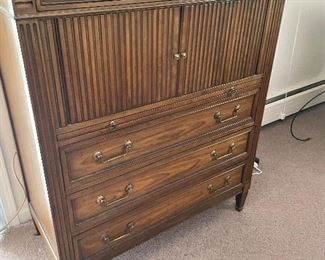 Kindel Bachelor chest / desk 
